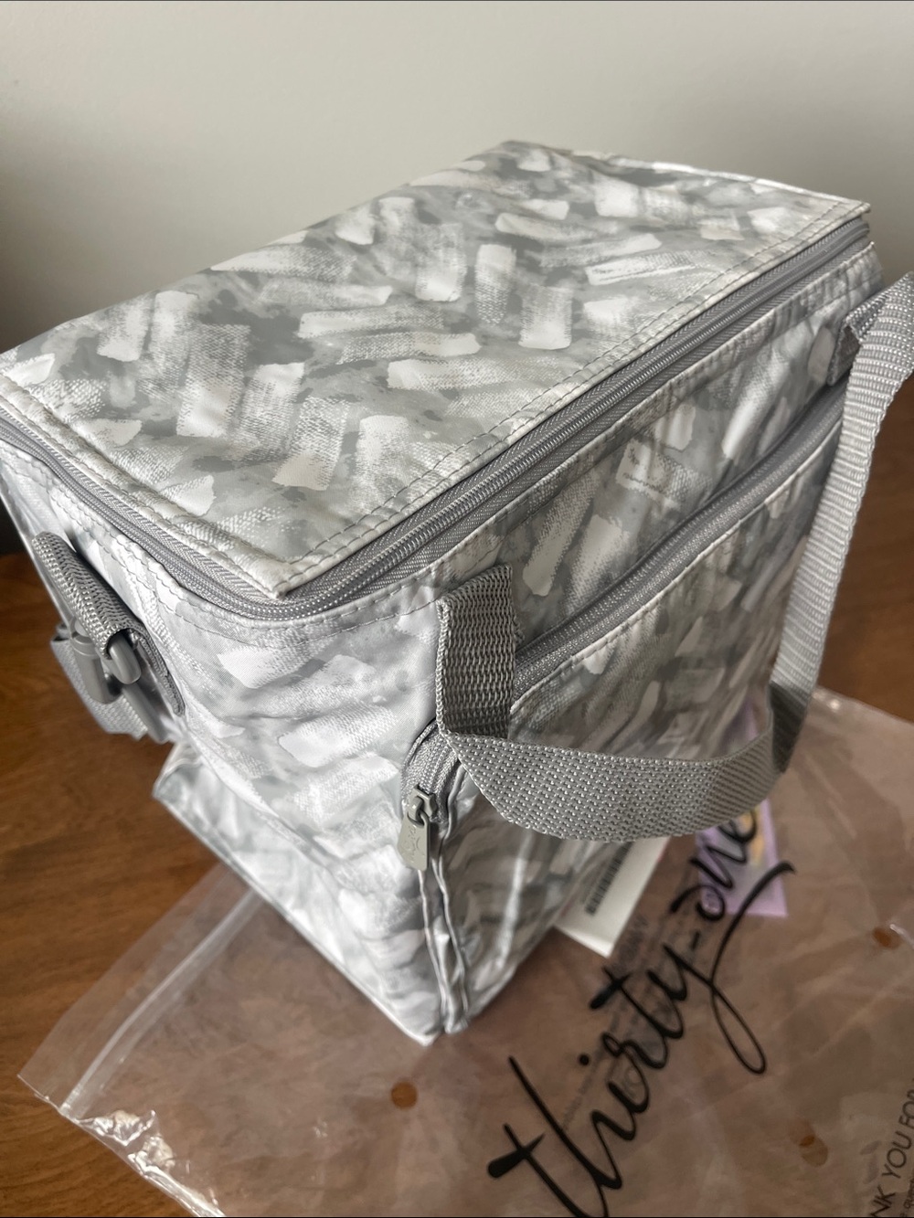 thirty-one Around the Clock Lunch Tote